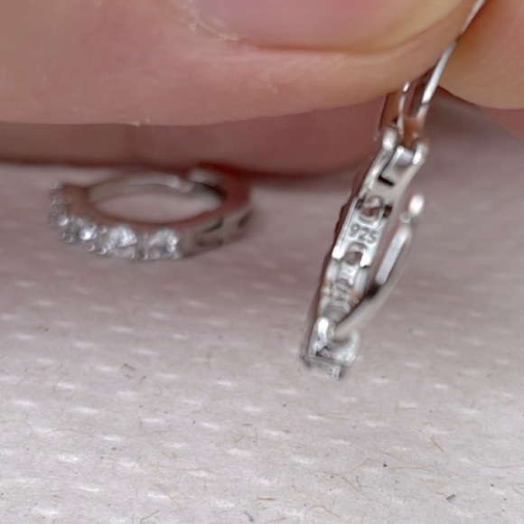 Lia Sophia Silver Sterling 925 Cubic Zirconia mini hoop huggie earrings - Picture 8 of 8